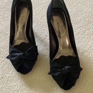 New, Never Worn The Touch of Nina Satin Heels
